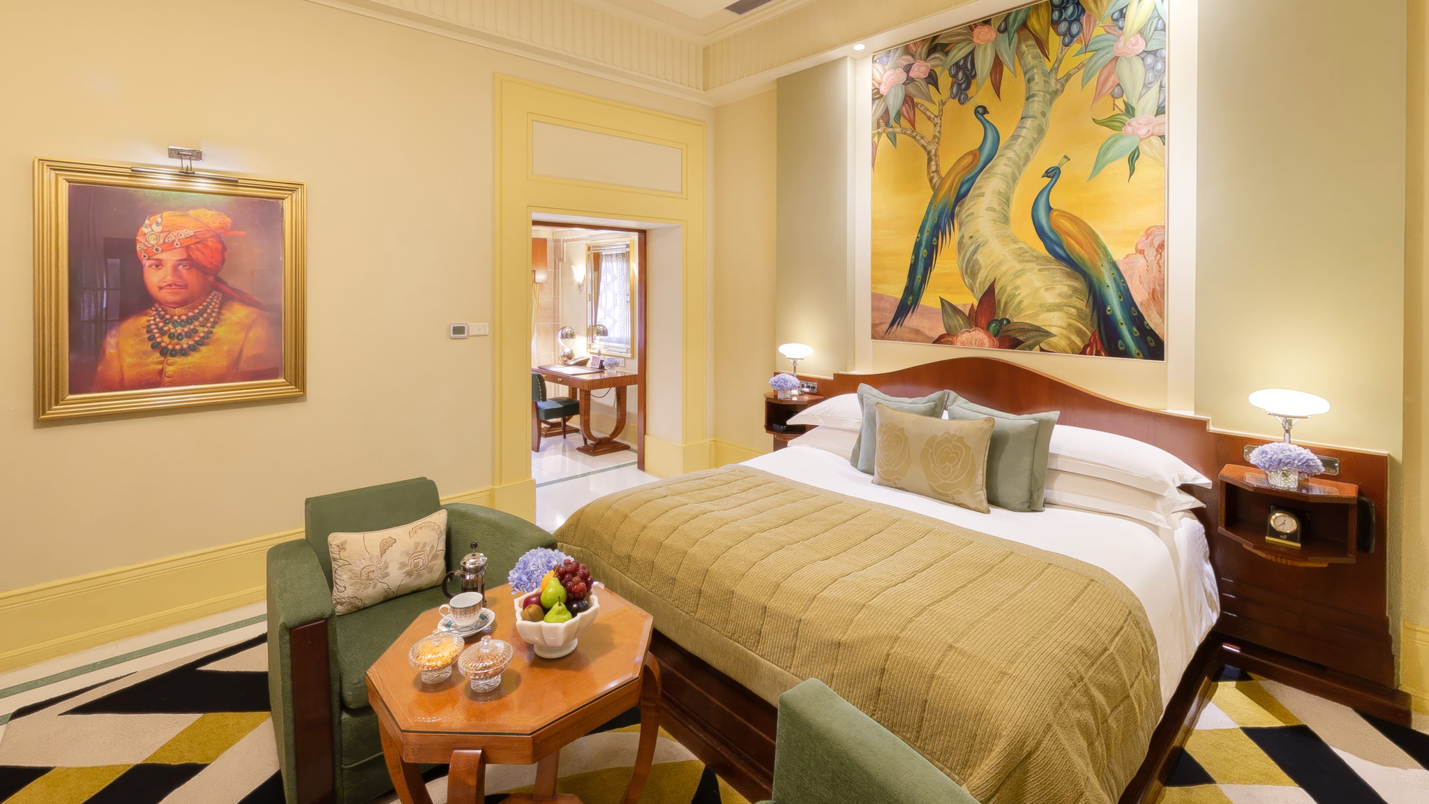 Palace Room King Bed