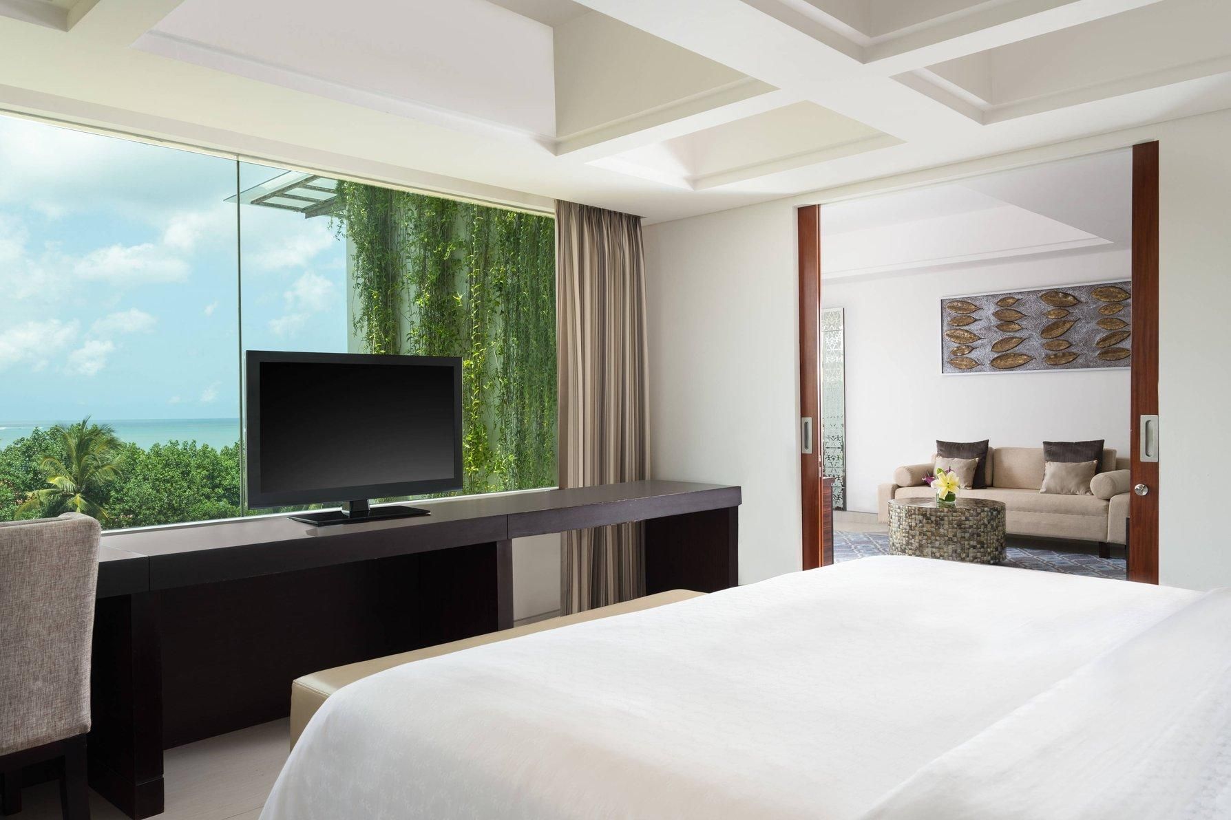1 Bedroom Junior Suite, 1 King, Ocean view, Upper floor, Balcony