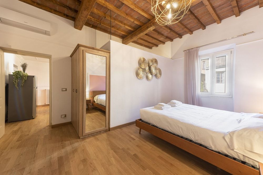 undefined Rosé by Mmega 3