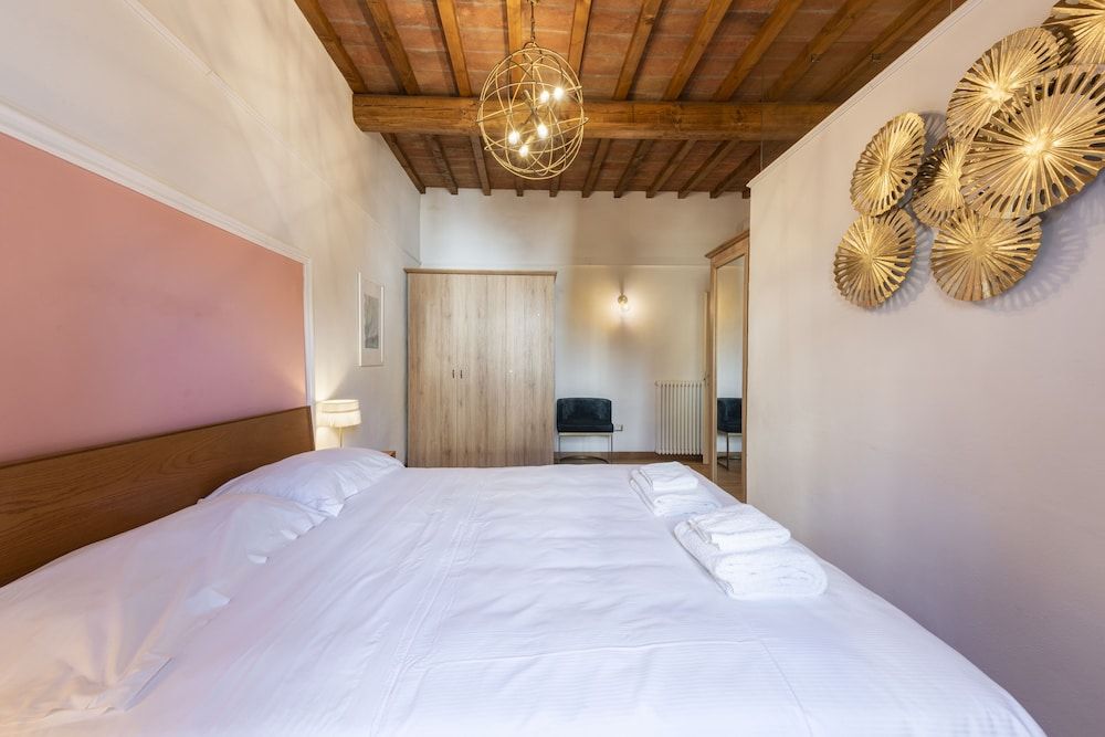 undefined Rosé by Mmega 8