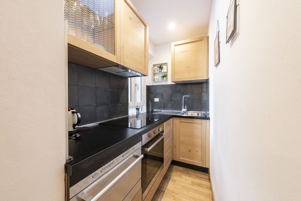 undefined Rosé by Mmega 9