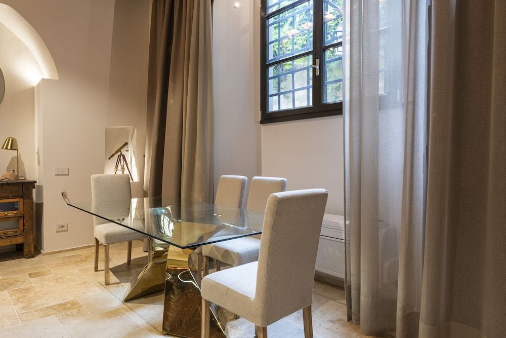 La Bottega del Ferro by Mmega Deluxe Apartment 13