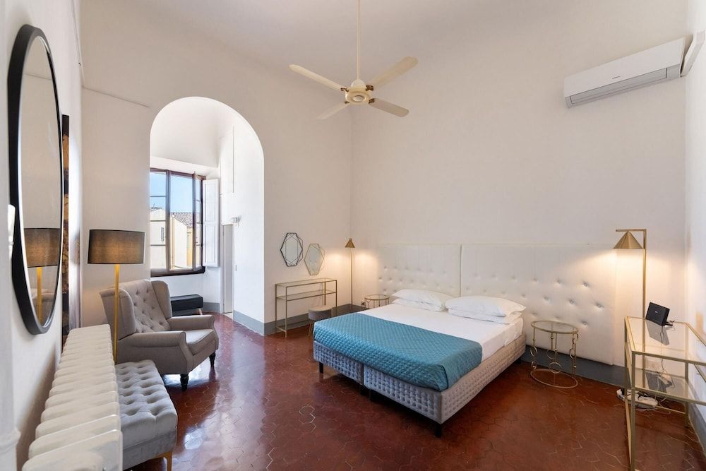 Borgo Santa Croce in Firenze Apartment 23