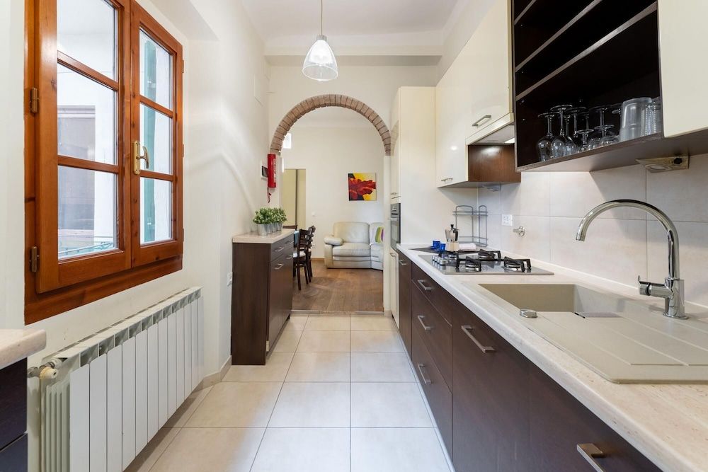 undefined Mezzo 30 in Firenze With 3 Bedrooms and 2 Bathrooms 6
