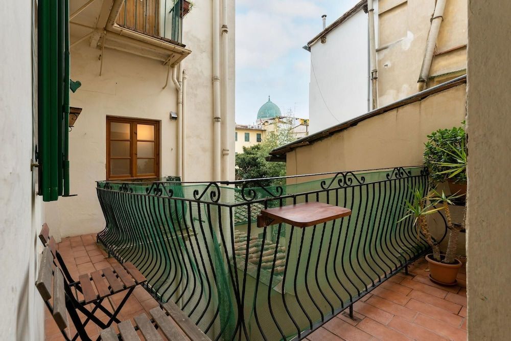 undefined Mezzo 30 in Firenze With 3 Bedrooms and 2 Bathrooms