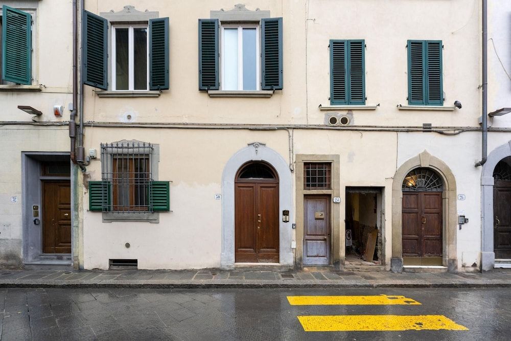 undefined Mezzo 30 in Firenze With 3 Bedrooms and 2 Bathrooms 2