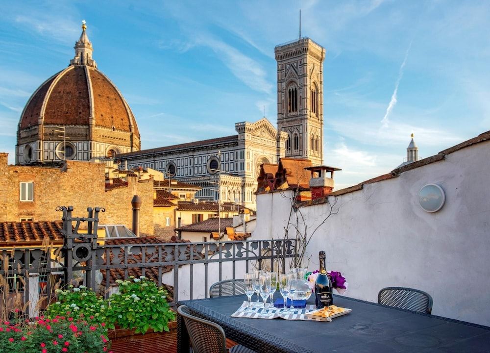 Borgo San Lorenzo 11 Apartment 14