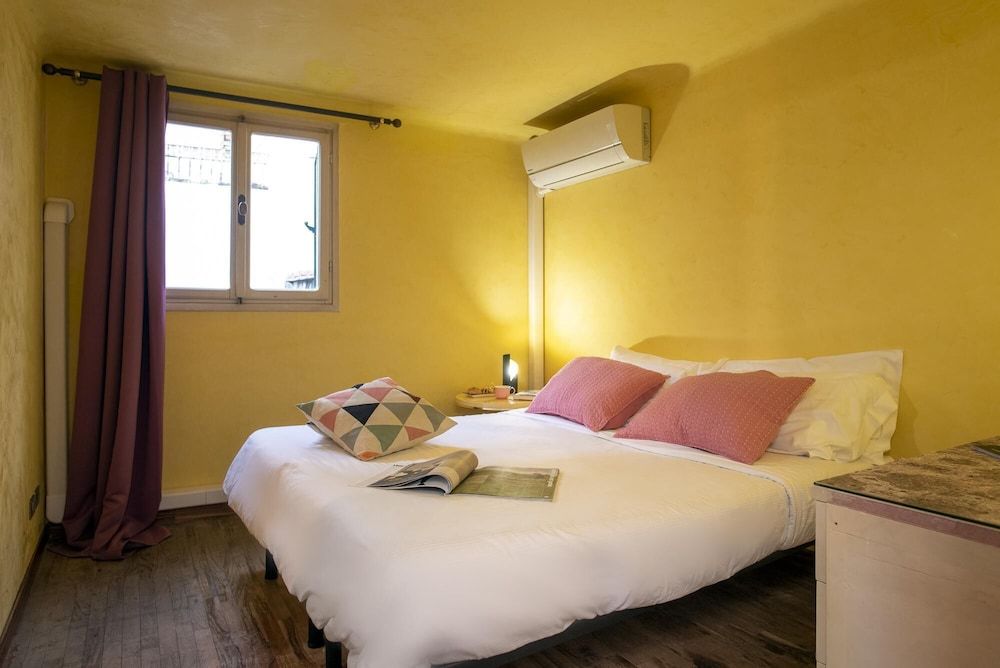 Borgo San Lorenzo 11