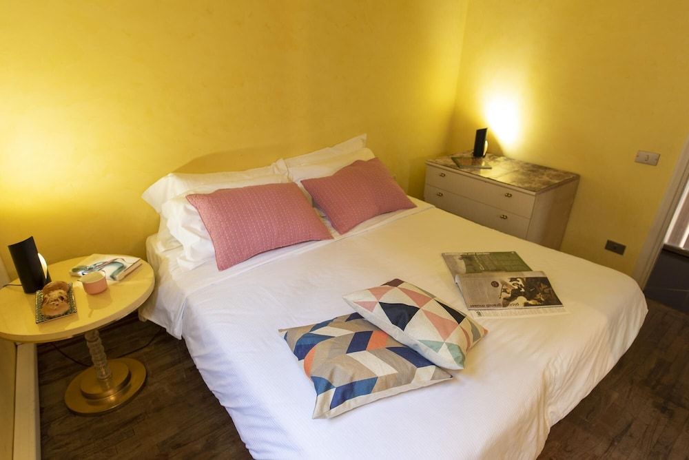 Borgo San Lorenzo 11 Apartment 5