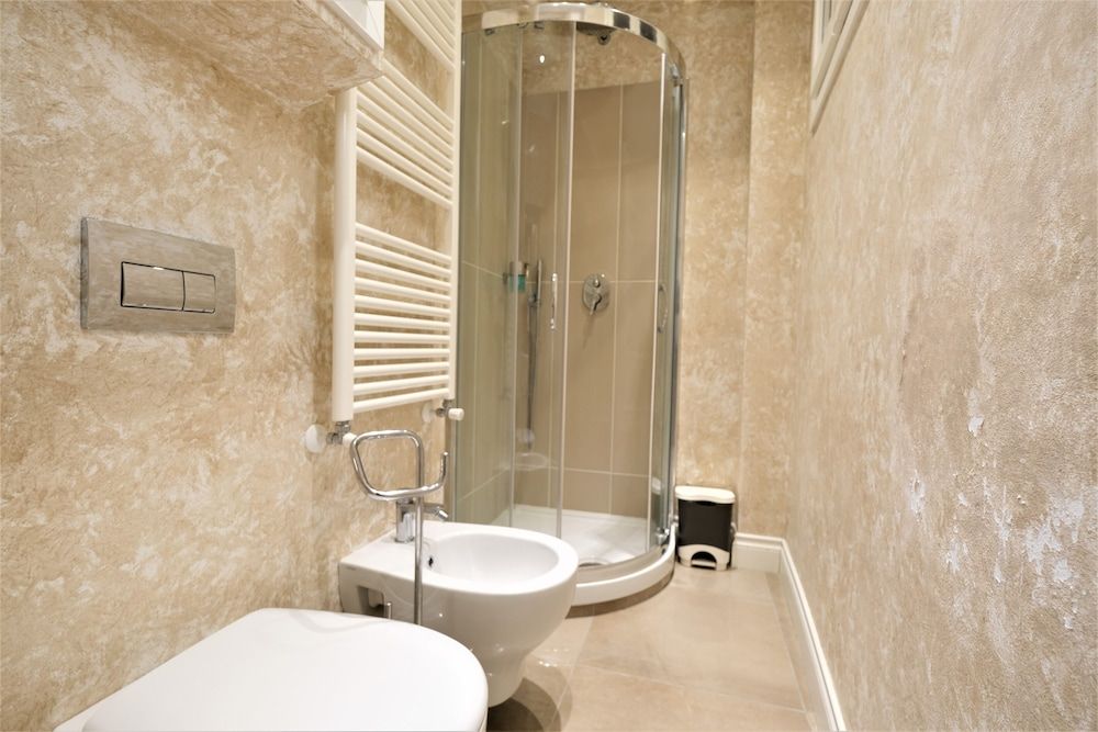 Wine Apartments Florence Barolo Comfort Apartment, 2 Bedrooms 7