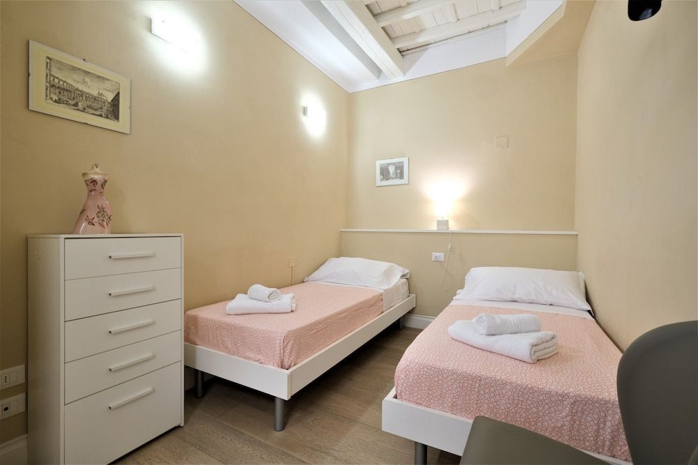 undefined Wine Apartments Florence Barolo