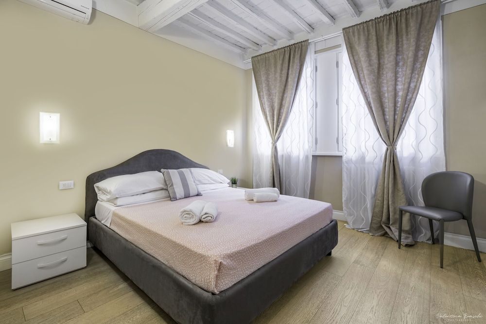 undefined Wine Apartments Florence Barolo 2
