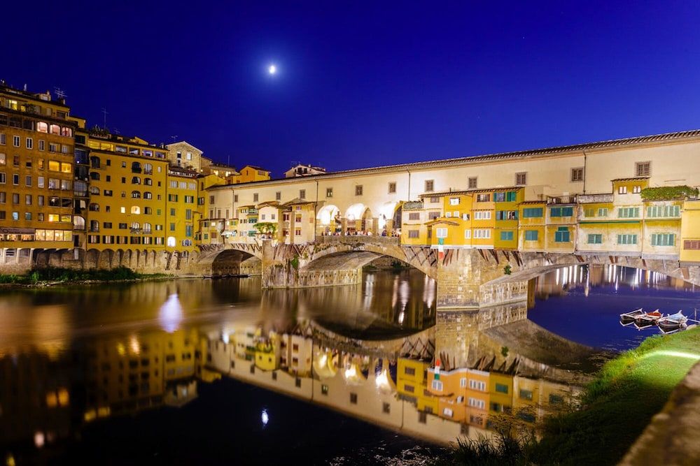 Medici Suite - Medici Suite 4 Person Apartment, Accessible, Smoking 29