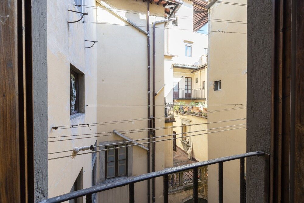 Santo Spirito View by Mmega Deluxe Apartment 13