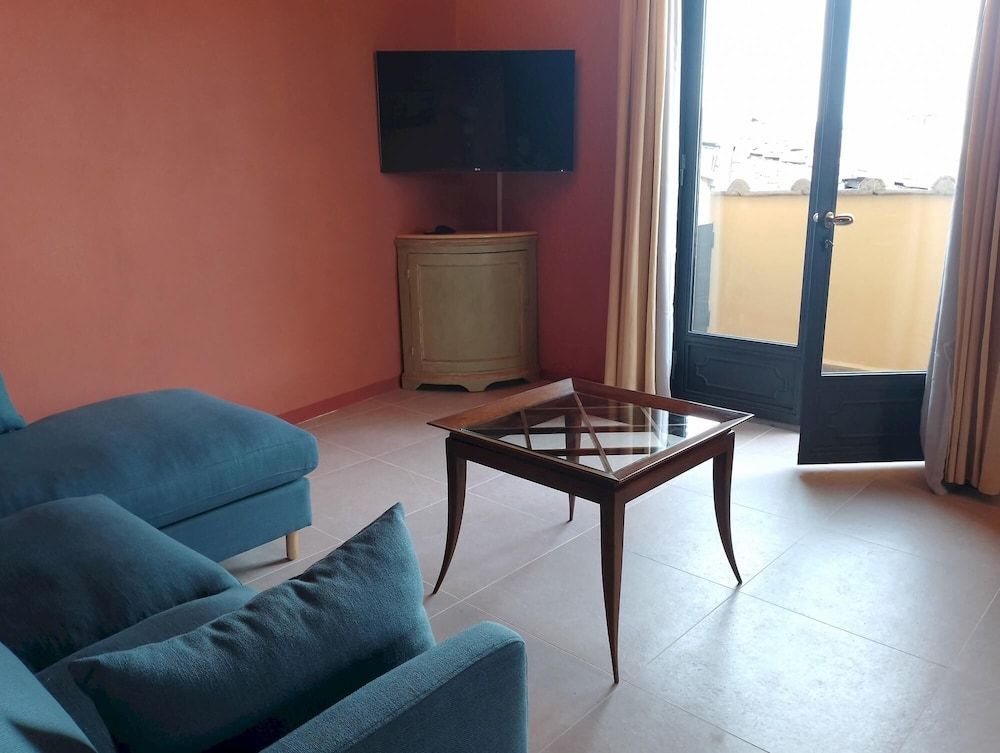 Sdrucciolo dei Pitti Fourth Floor Apartment 8