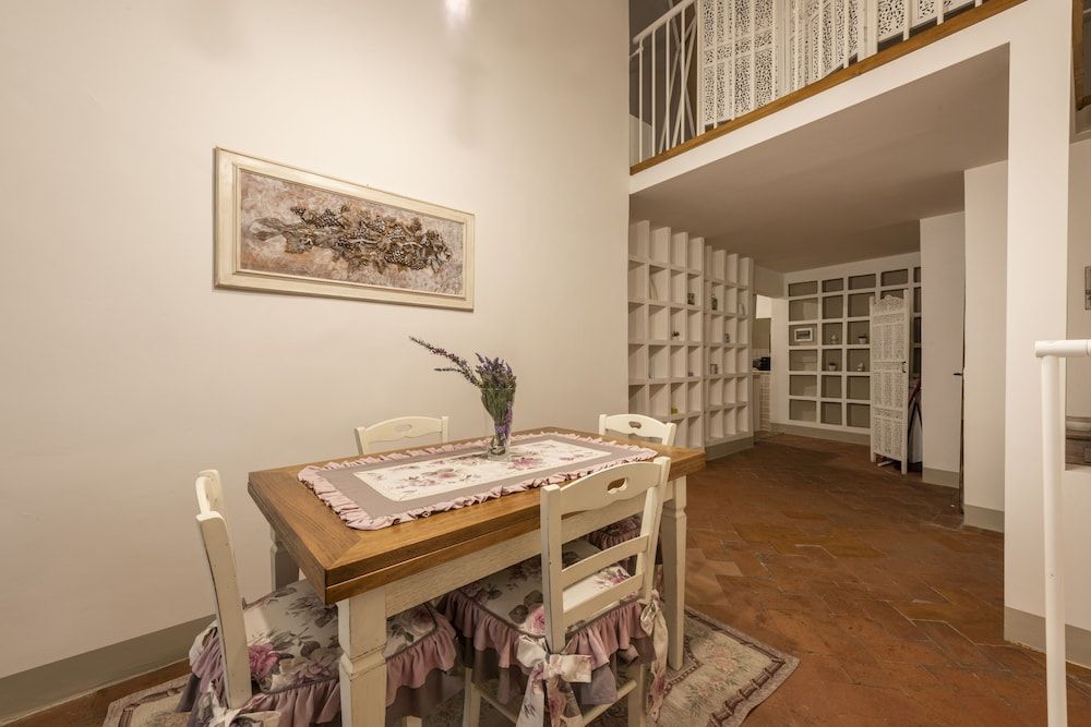 Toscanella Romantic Comfort Apartment 11