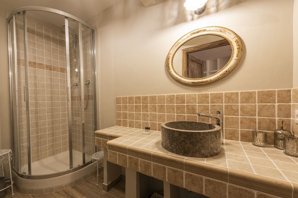 Toscanella Romantic Comfort Apartment 12