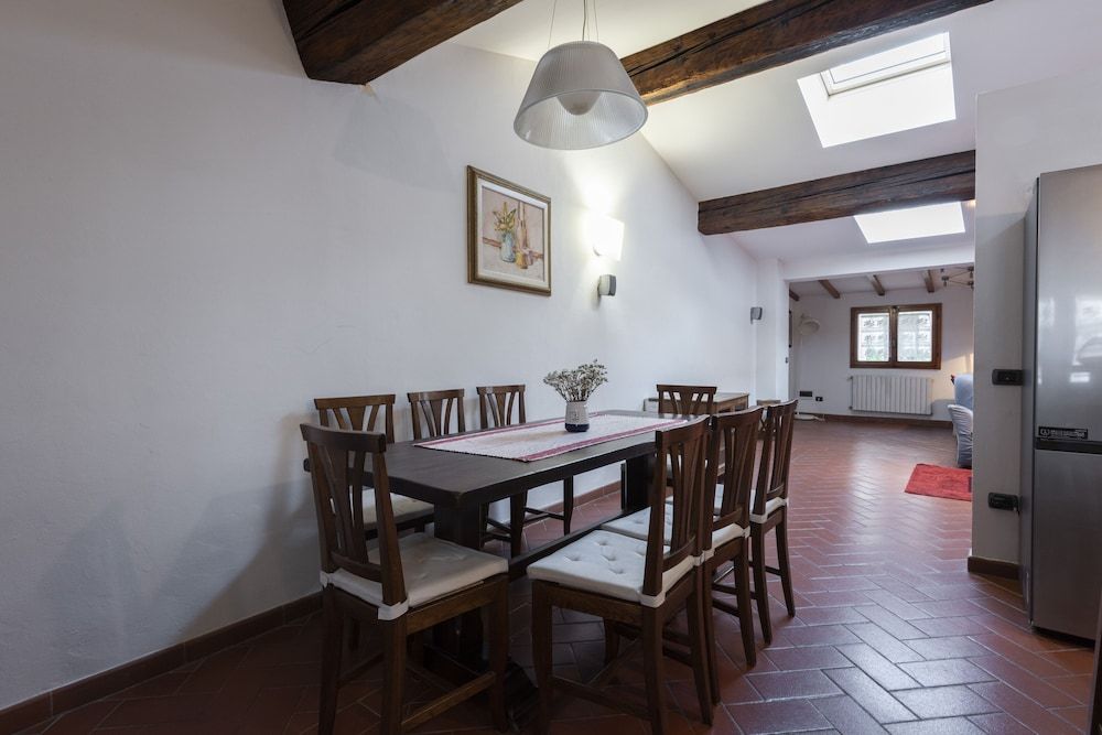 Toscanella 3 Bedrooms by Mmega Comfort Apartment 13