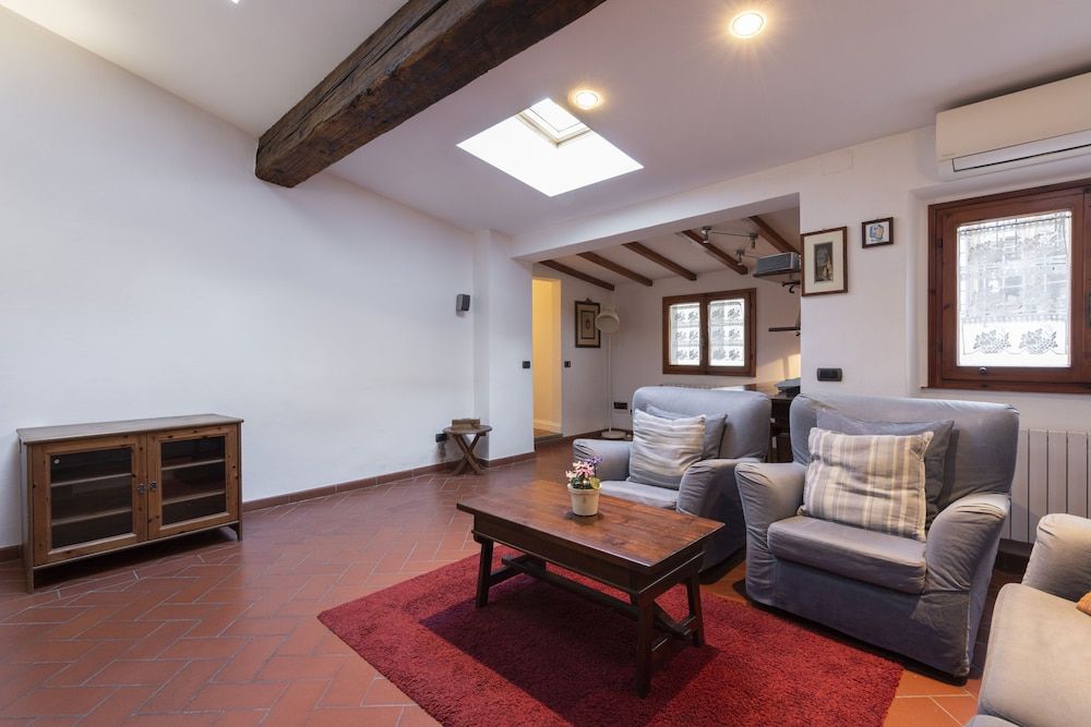 Toscanella 3 Bedrooms by Mmega Comfort Apartment 15