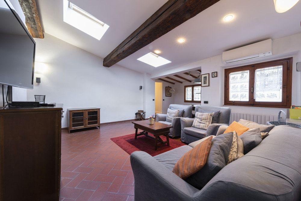 Toscanella 3 Bedrooms by Mmega Comfort Apartment 14