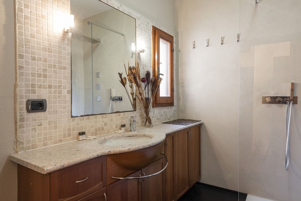 Toscanella 3 Bedrooms by Mmega Comfort Apartment 19