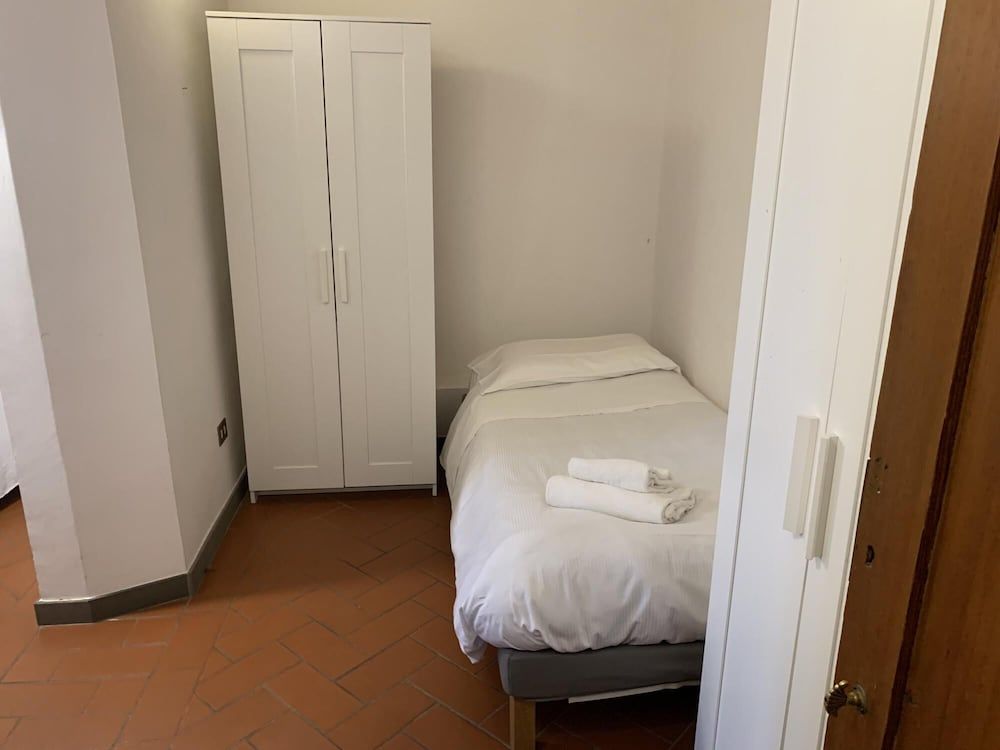 Ruote Second Floor in Firenze Apartment 25