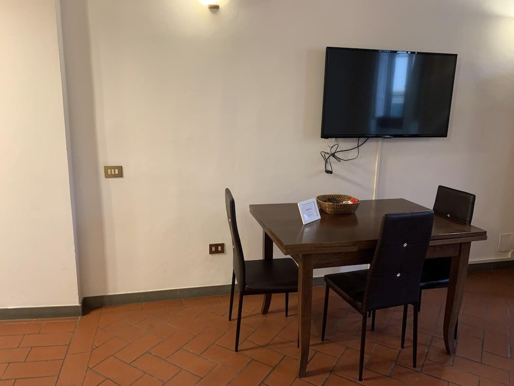 Ruote Second Floor in Firenze Apartment 19