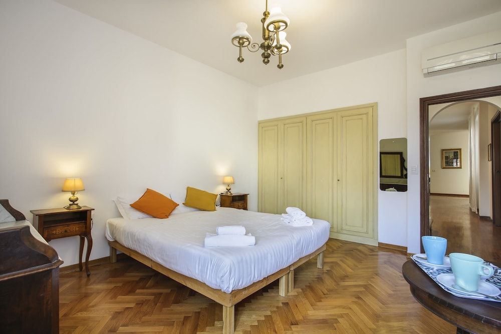undefined Florence Apartment-hosted by Sweetstay 10
