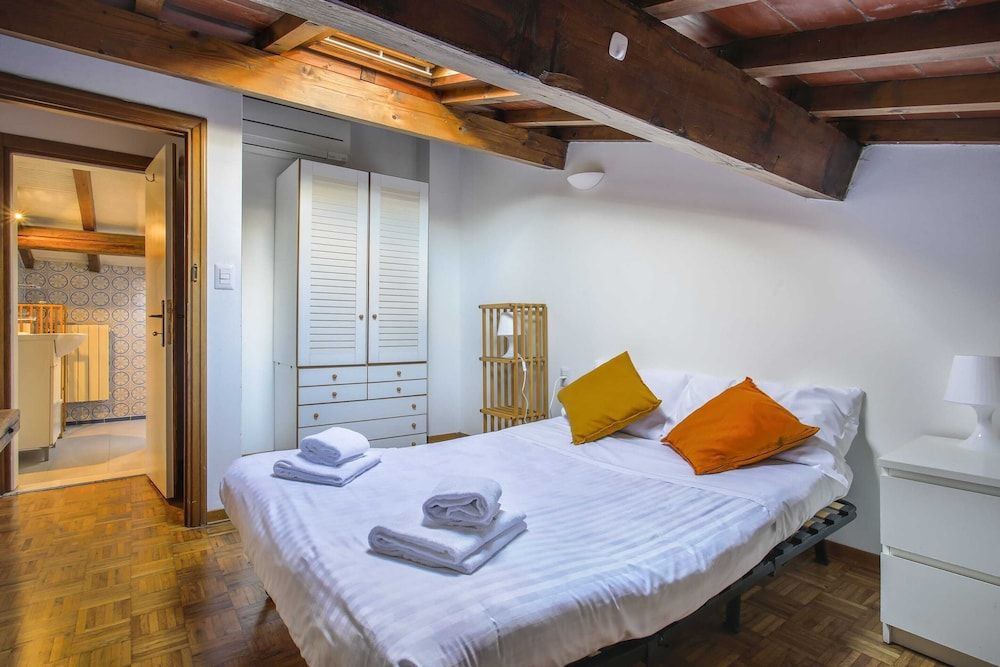 undefined Florence Apartment-hosted by Sweetstay