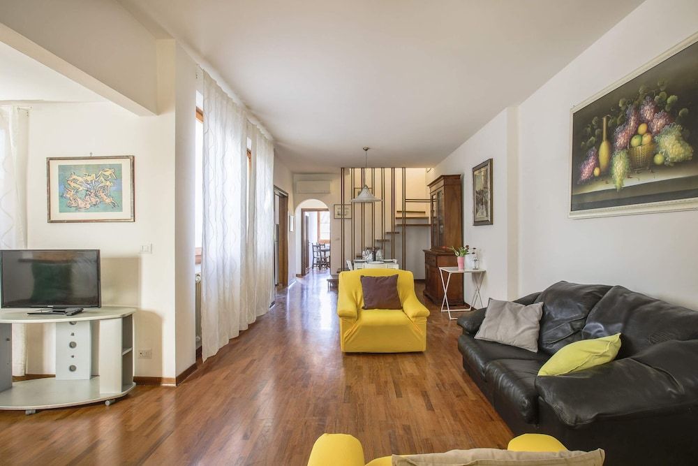 undefined Florence Apartment-hosted by Sweetstay 4