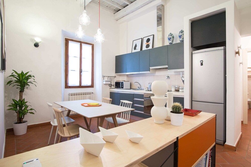 Design Apt Florence-hosted by Sweetstay Basic Apartment, 1 Queen Bed with Sofa bed 10