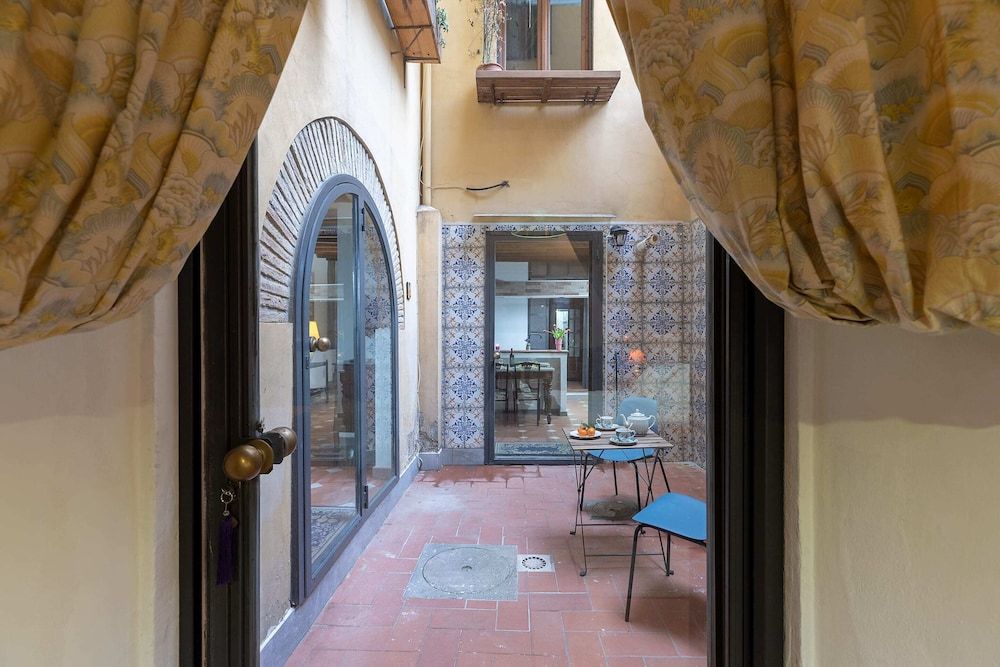 Serragli Court-hosted by Sweetstay Basic Apartment, Multiple Beds 20