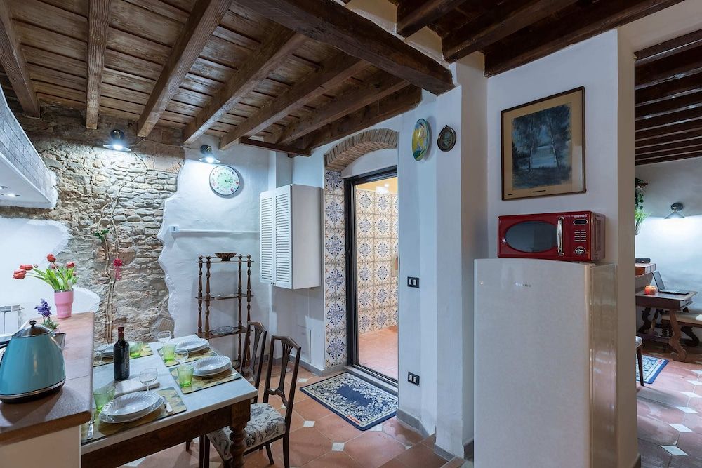 undefined Serragli Court-hosted by Sweetstay 4