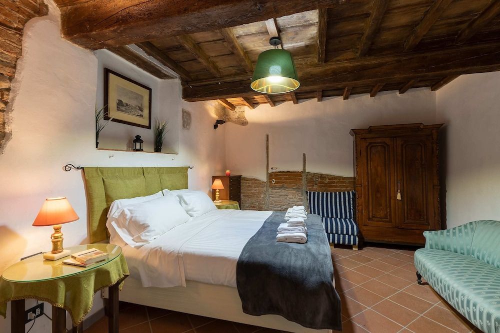 Serragli Court-hosted by Sweetstay Basic Apartment, Multiple Beds 7