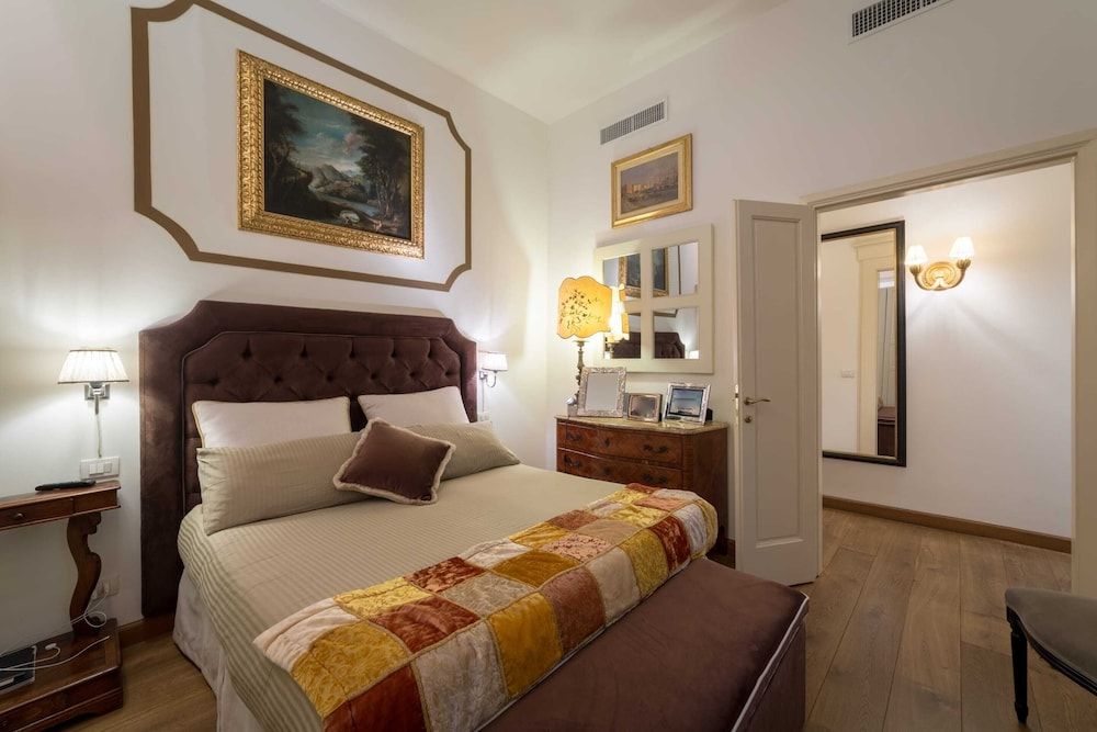 undefined Ognissanti Suites - Hosted by Sweetstay 10