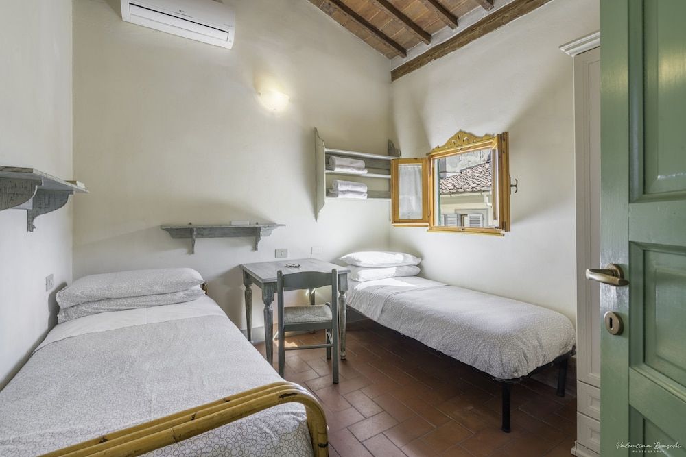 Wine Apartments Florence Lambrusco Traditional Apartment 9