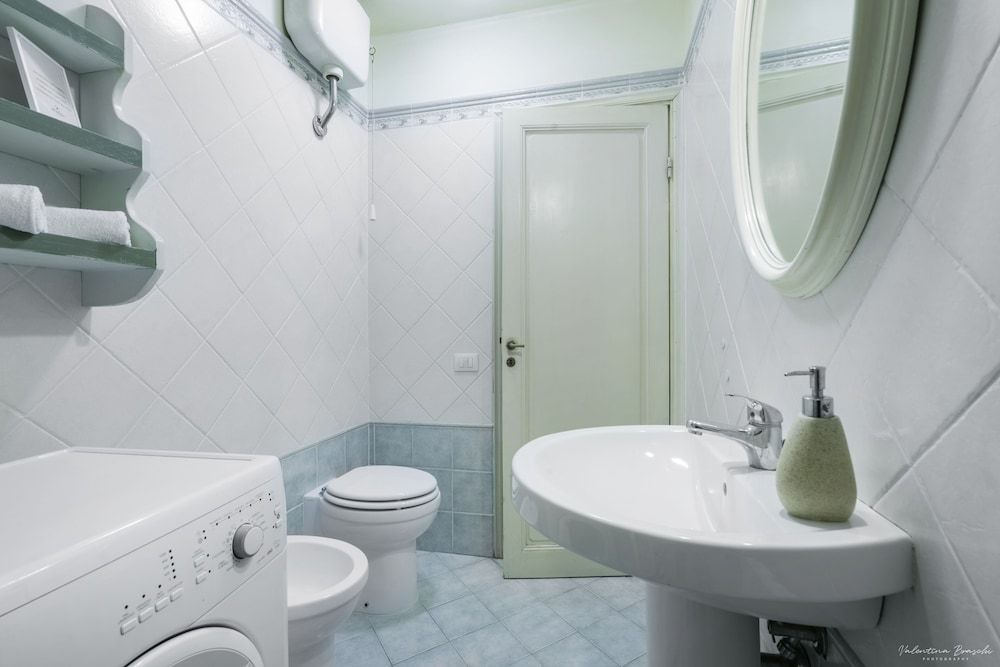 Wine Apartments Florence Lambrusco Traditional Apartment 12