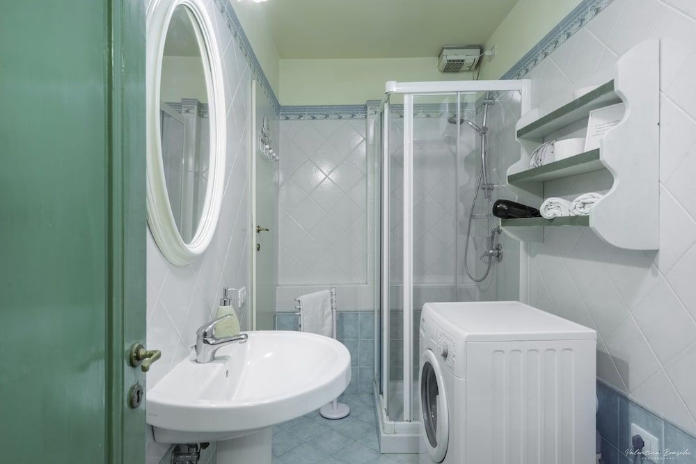 Wine Apartments Florence Lambrusco Traditional Apartment 13