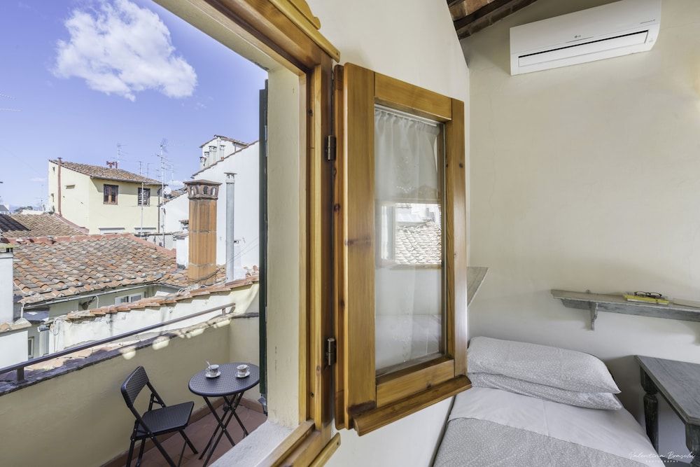 Wine Apartments Florence Lambrusco Traditional Apartment 11