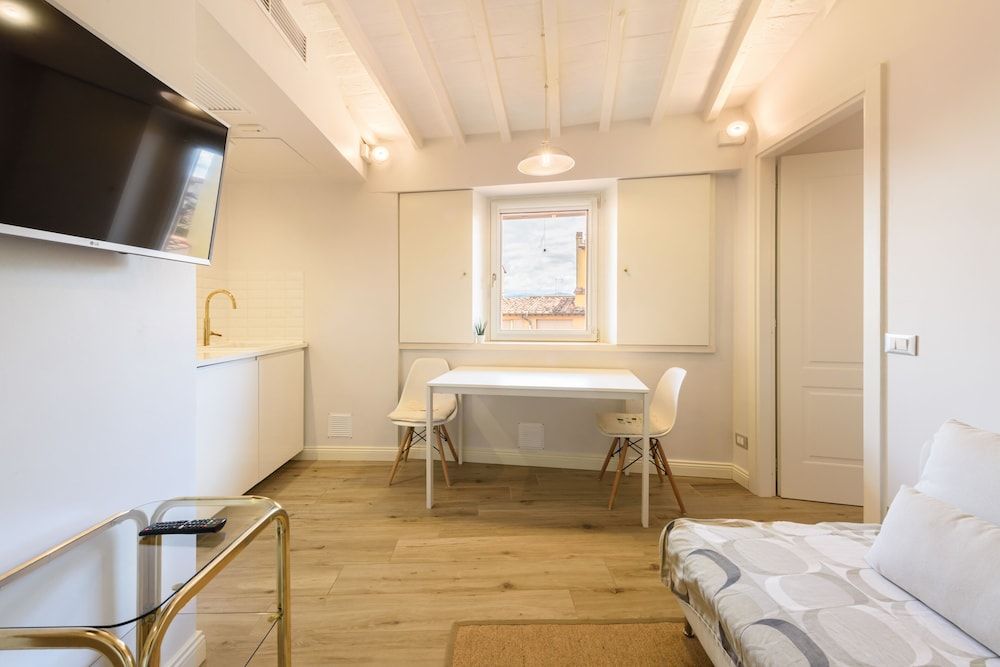 undefined Santa Croce Top by Mmega 8