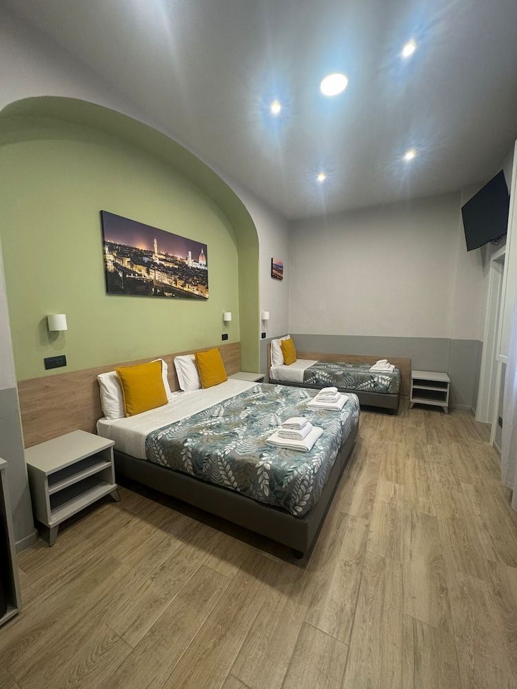 undefined Hotel Camilla Guelfa 4