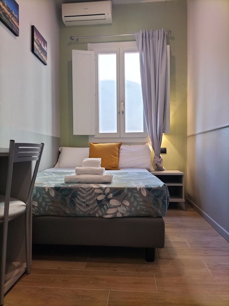 undefined Hotel Camilla Guelfa 2