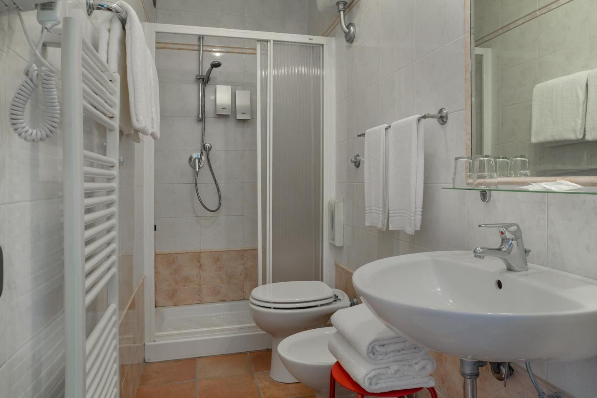 undefined Kursaal & Ausonia 5