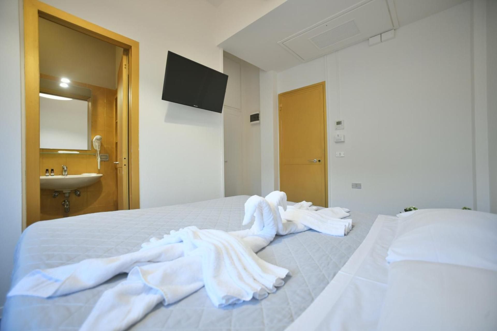 undefined Garden Blue 7