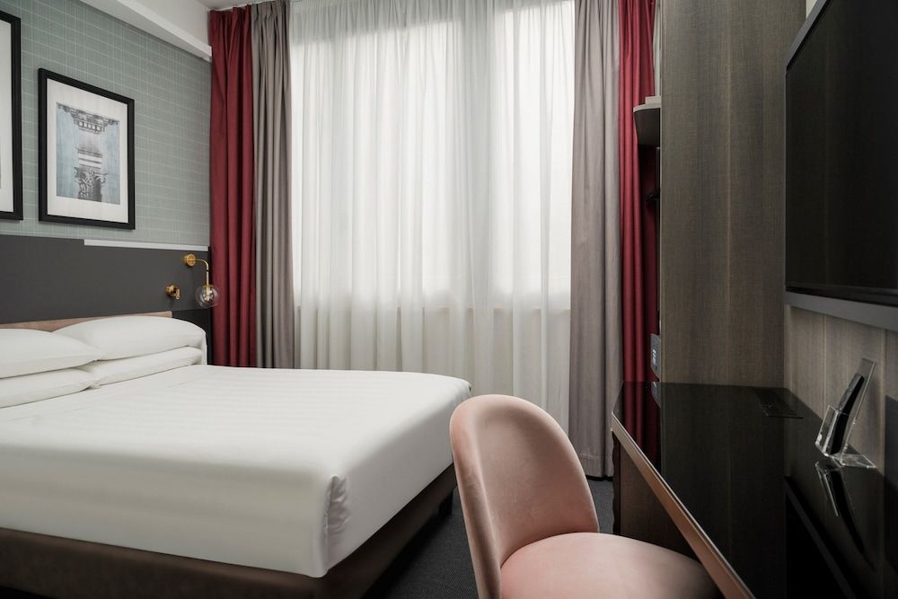undefined IQ Hotel Firenze 4