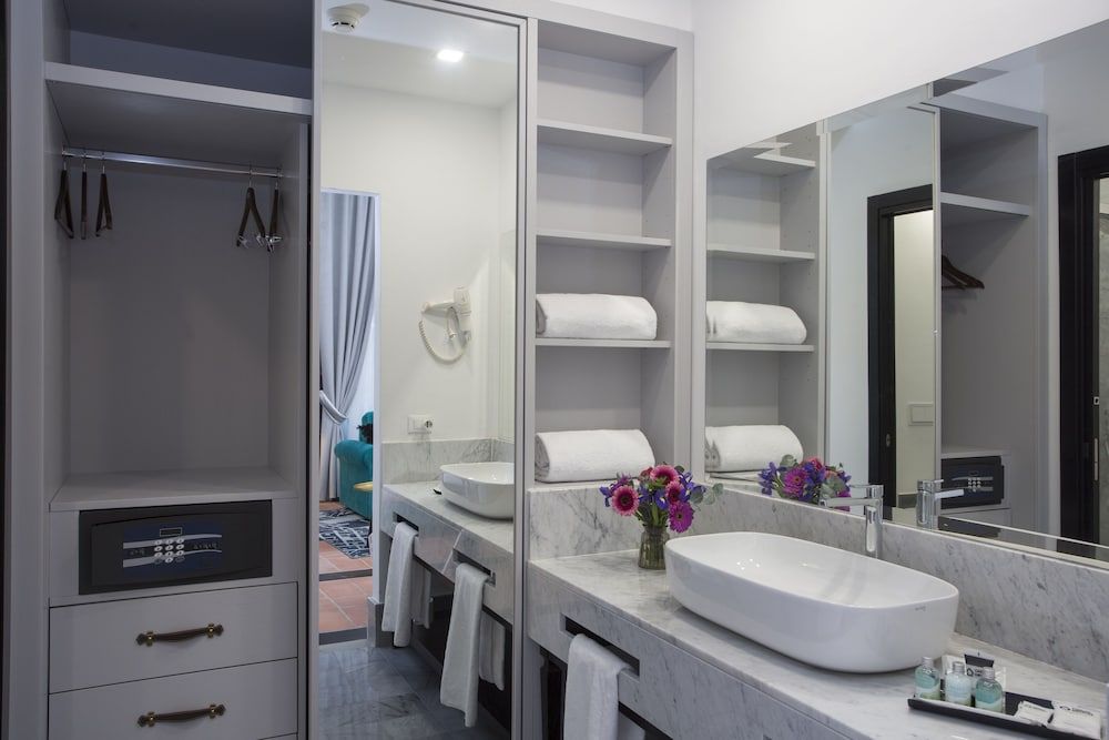 Casual Rinascimento Firenze Hotel Superior Double Room, Kitchen (Palazzo Delle Poste) 18