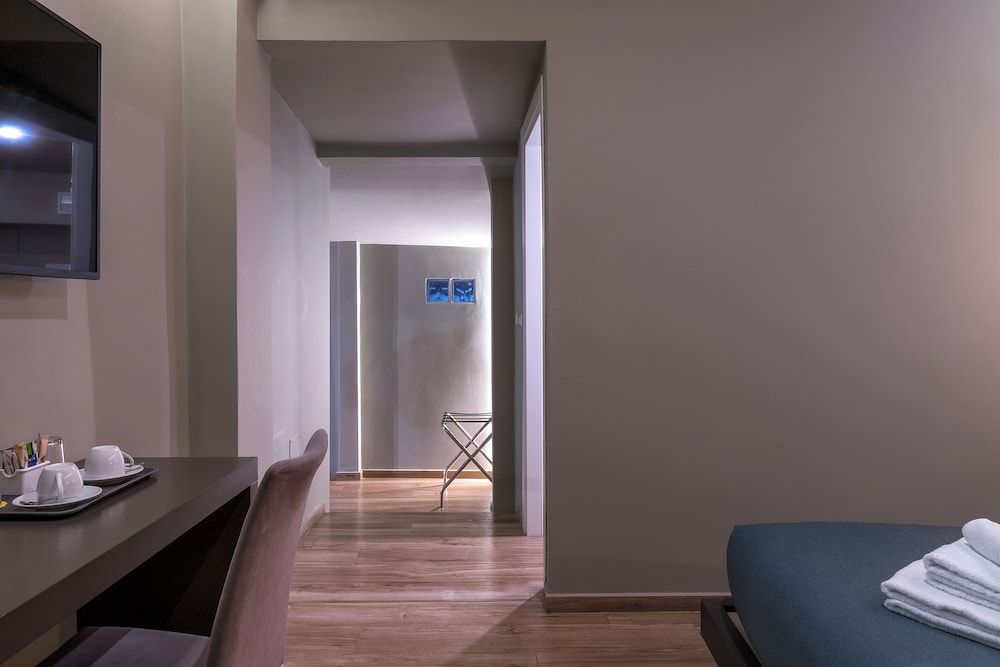 Gogò Petit Hotel Standard Room 4