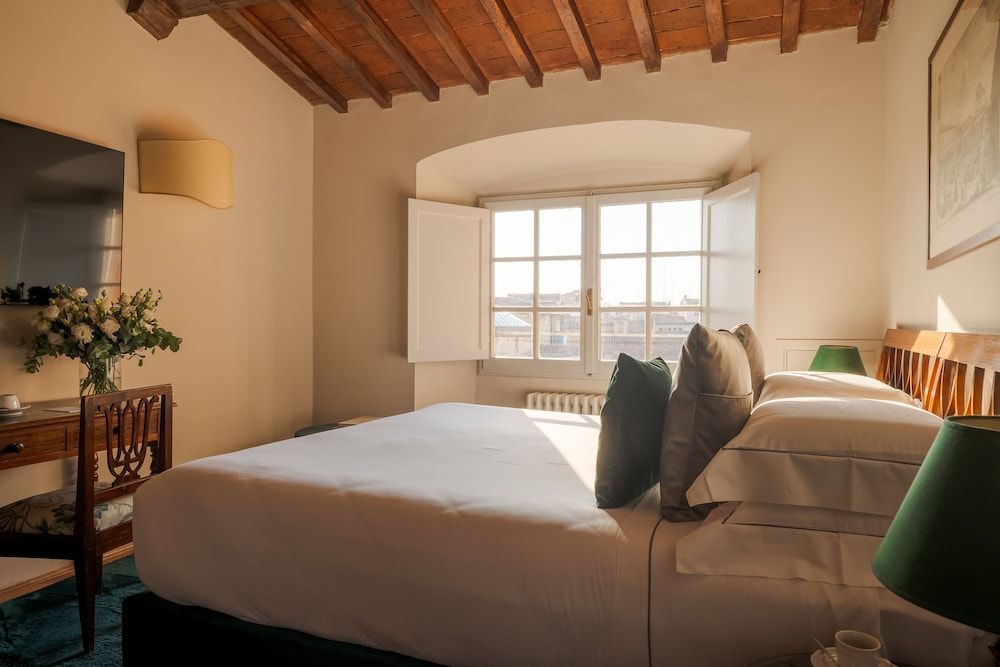 Loggiato dei Serviti Classic Double Room 4