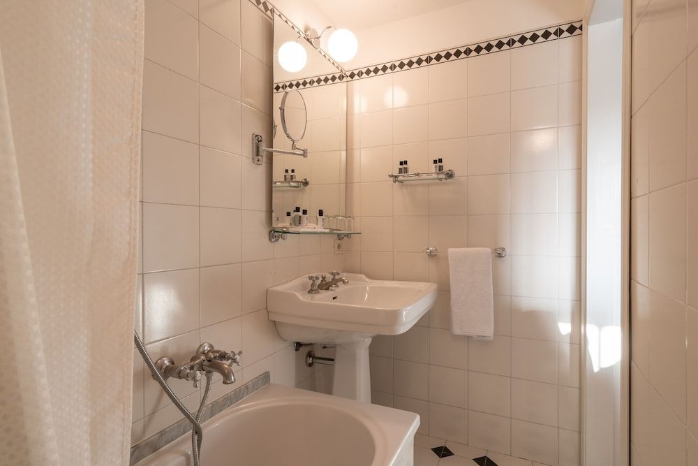 Loggiato dei Serviti Classic Double Room 10