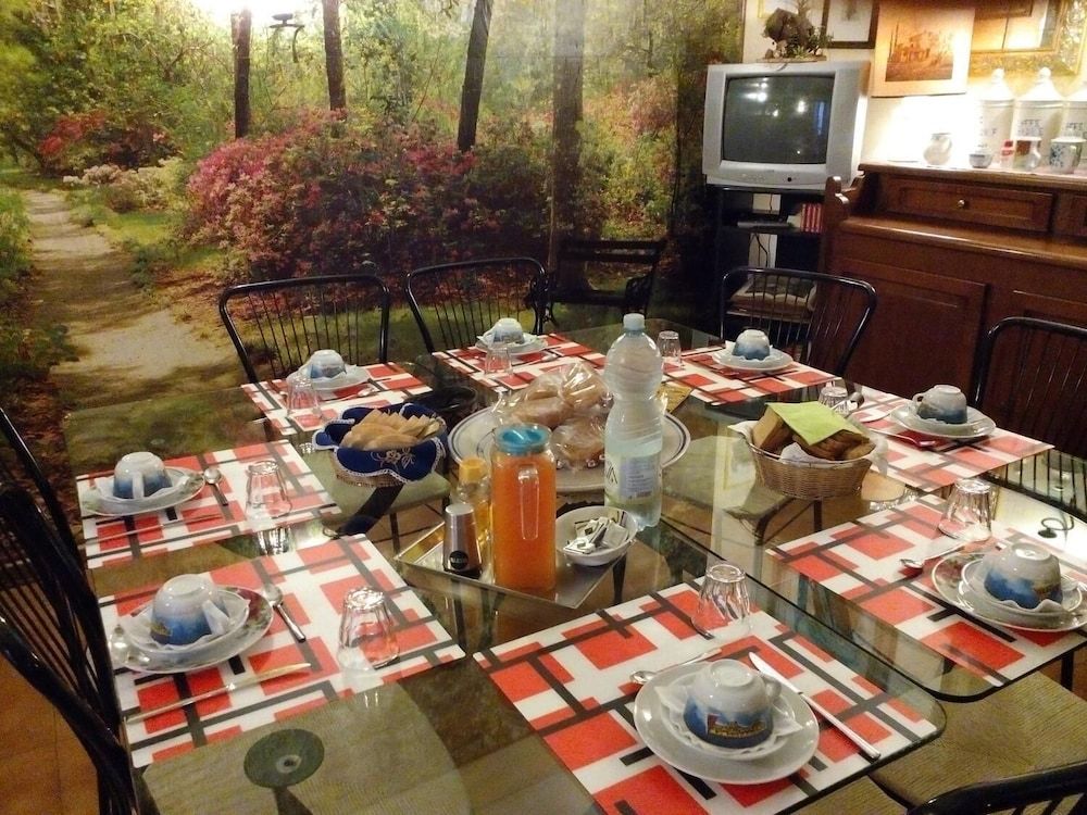 undefined Soggiorno Petrarca 10